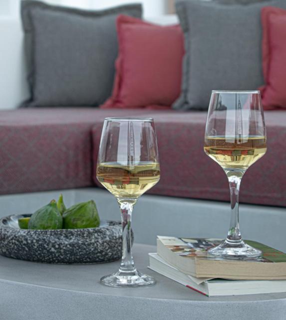 Aurora Apartment Pera Gyalos Ngoại thất bức ảnh